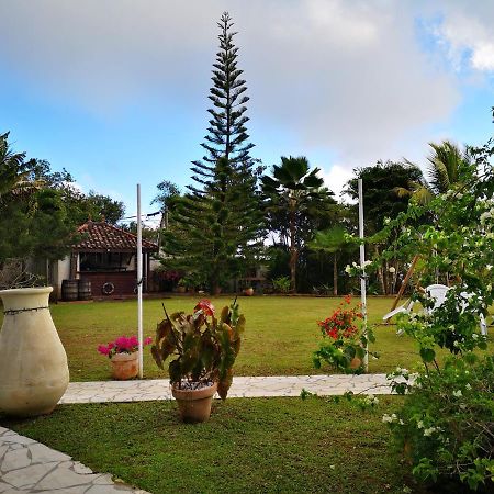Bungalow Maelie La Trinite Exterior photo
